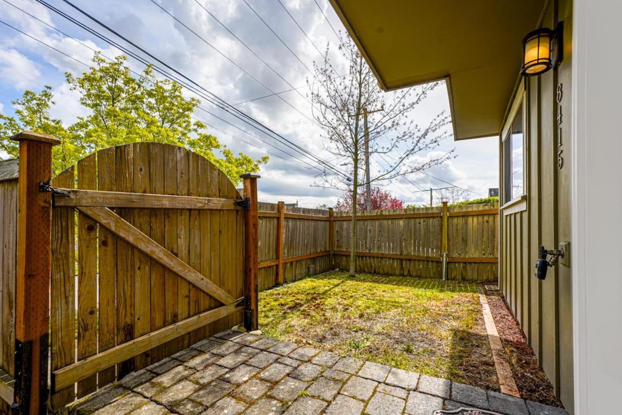 Stylish North Seattle Townhouse- Dual Master Suites Exteriör bild