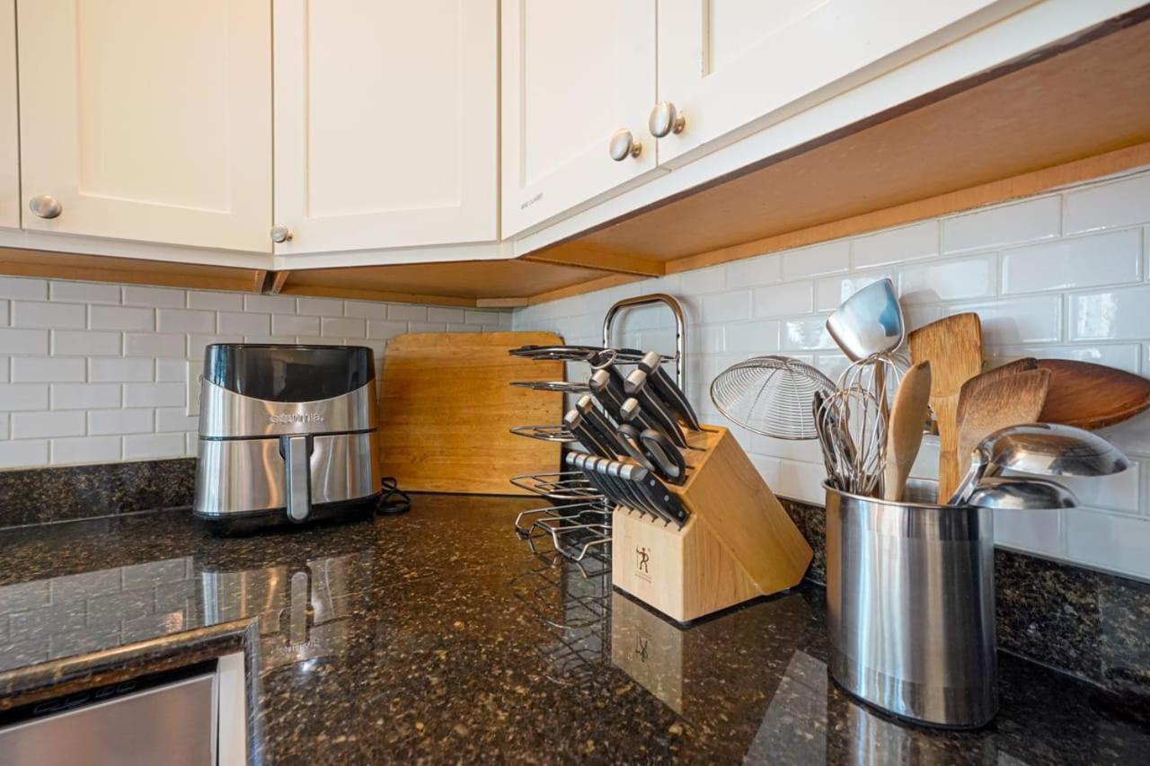 Stylish North Seattle Townhouse- Dual Master Suites Exteriör bild