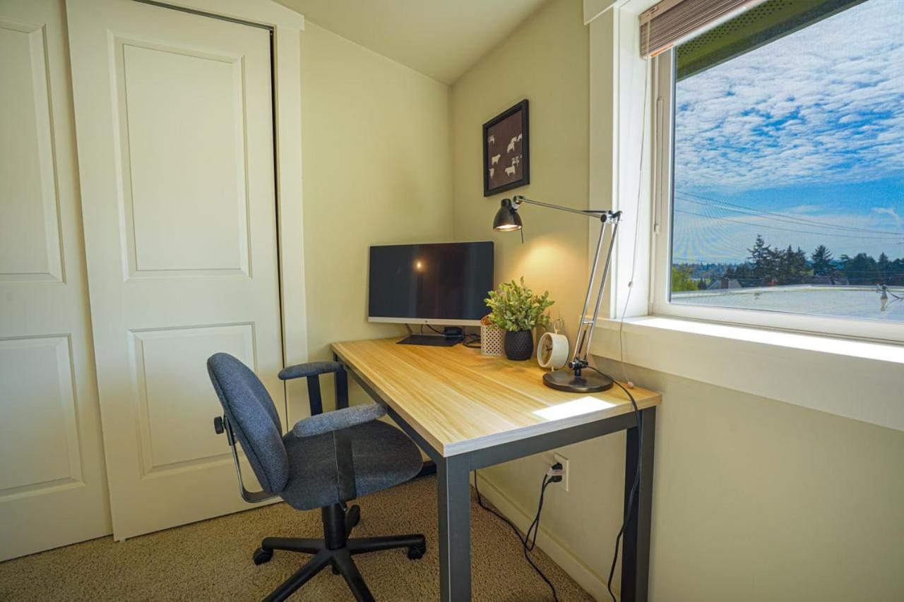 Stylish North Seattle Townhouse- Dual Master Suites Exteriör bild